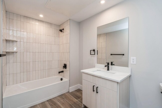 Building Photo - 201-205 Randolph Ave