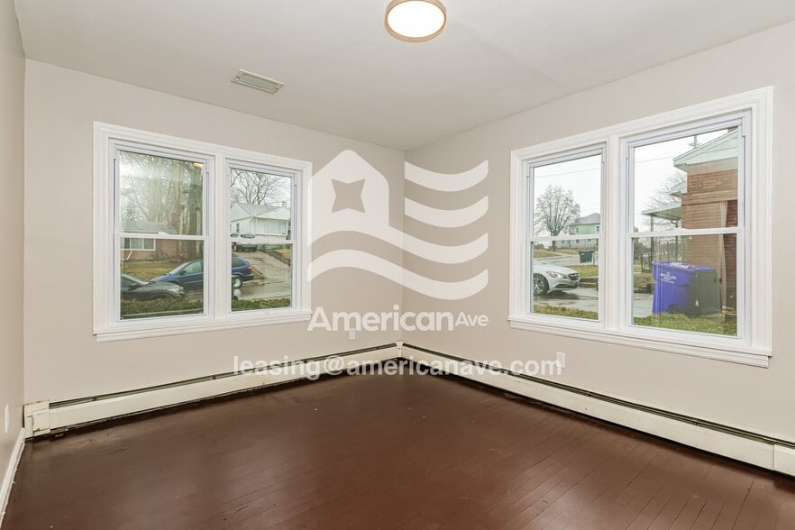 Building Photo - 624 Ruth Ave