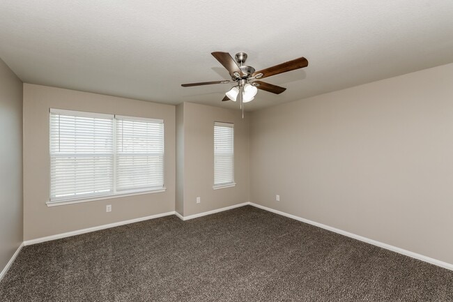 Building Photo - 5914 Golden Cove Rd