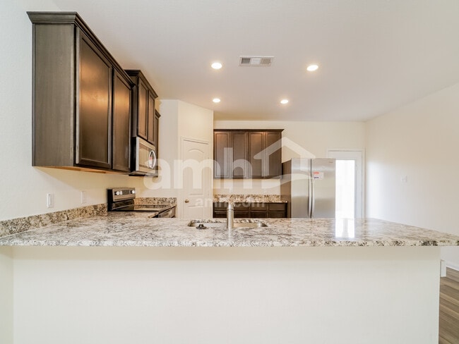 Building Photo - 1283 Treeta Trail