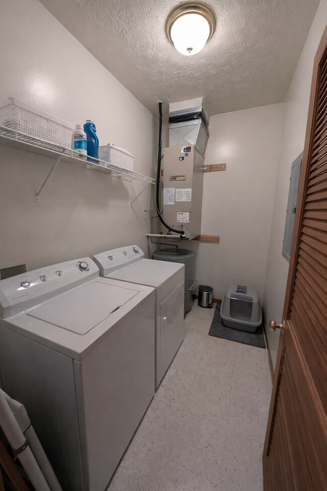 Interior Photo - Salisbury Place