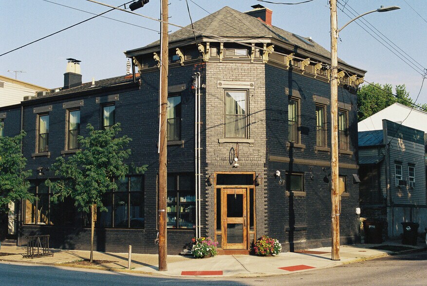 Industry Salon on Same Block - 906 Saratoga St