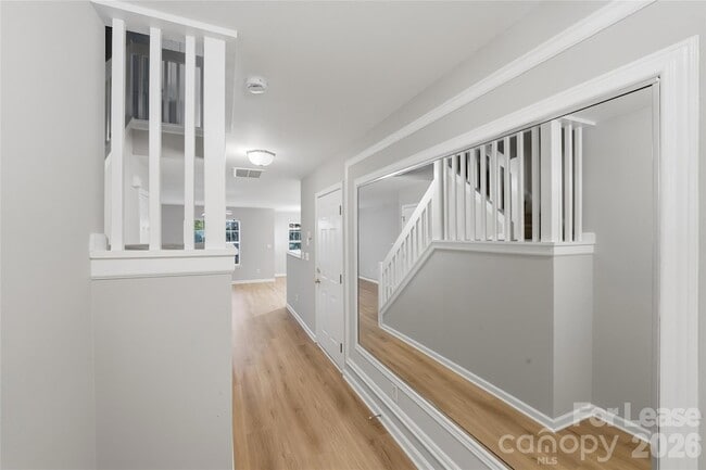 Building Photo - 8144 Christmas Ct