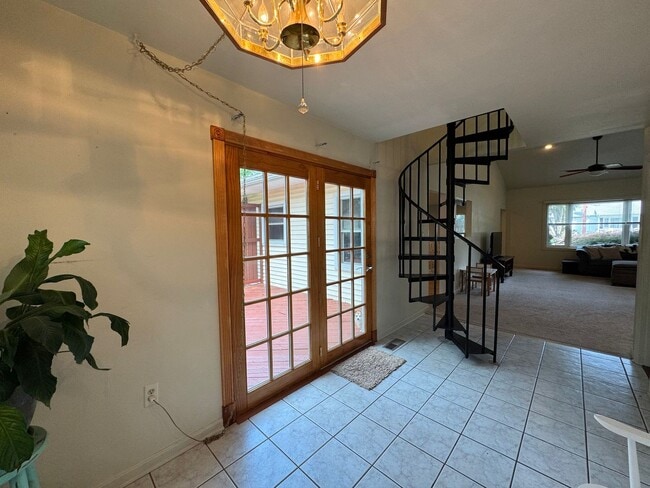 Building Photo - Beautiful 3 Bed 2.5 Bath Single Family Hom...