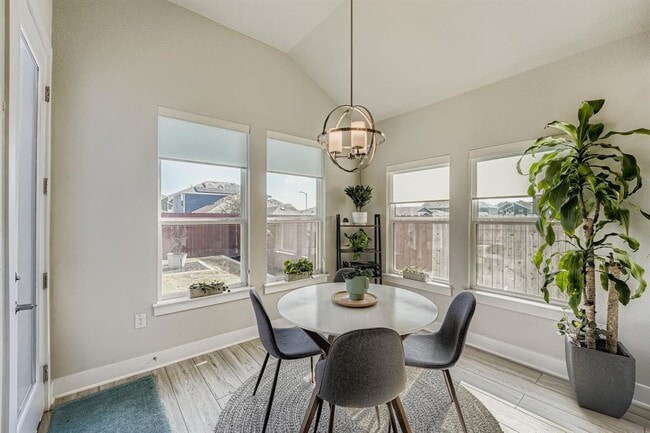 Building Photo - 9800 Grapevine Leaf Dr