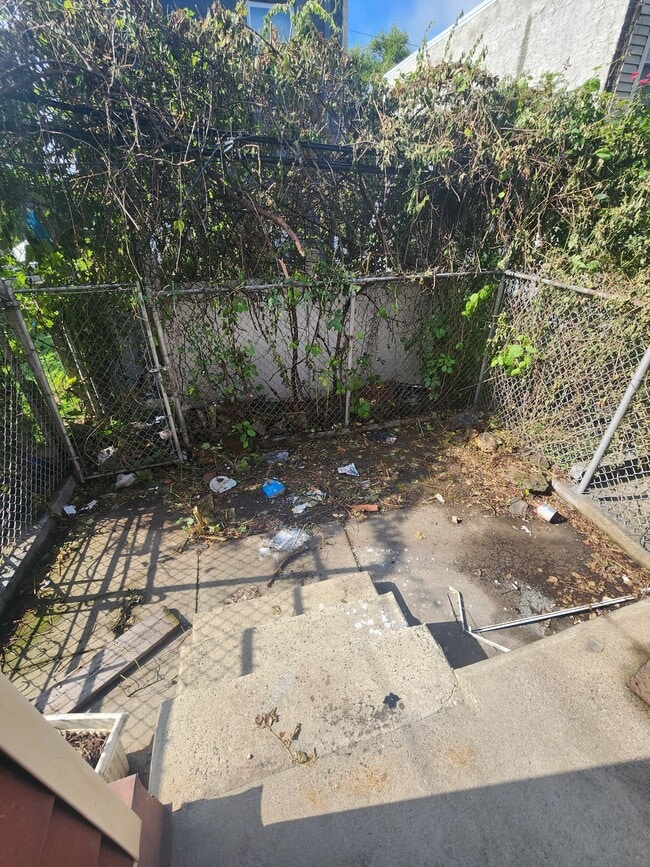 Building Photo - 2530 W Gordon St