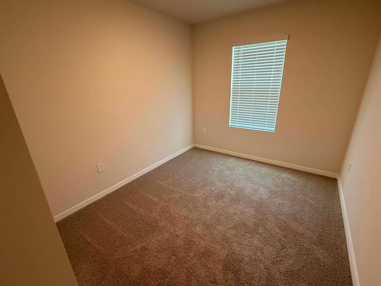 Building Photo - 18524 Buckskin Dr