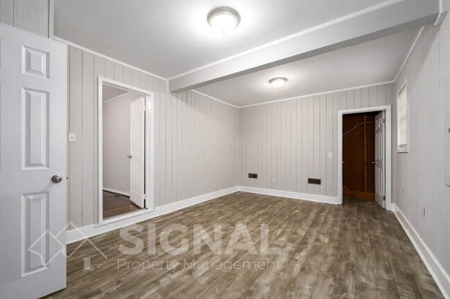 Building Photo - 330 Harlem Ave