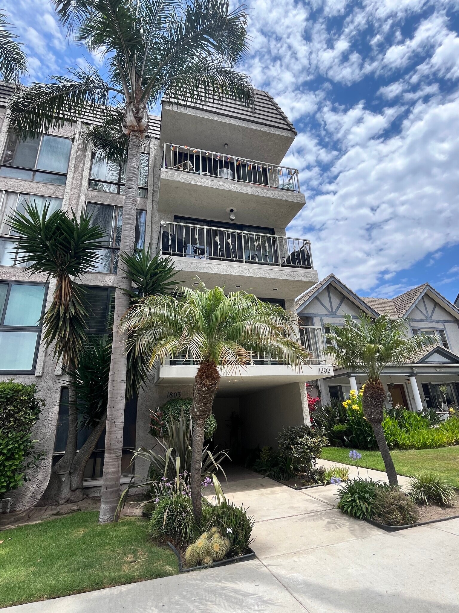 Building Photo - 1803 E Ocean Blvd