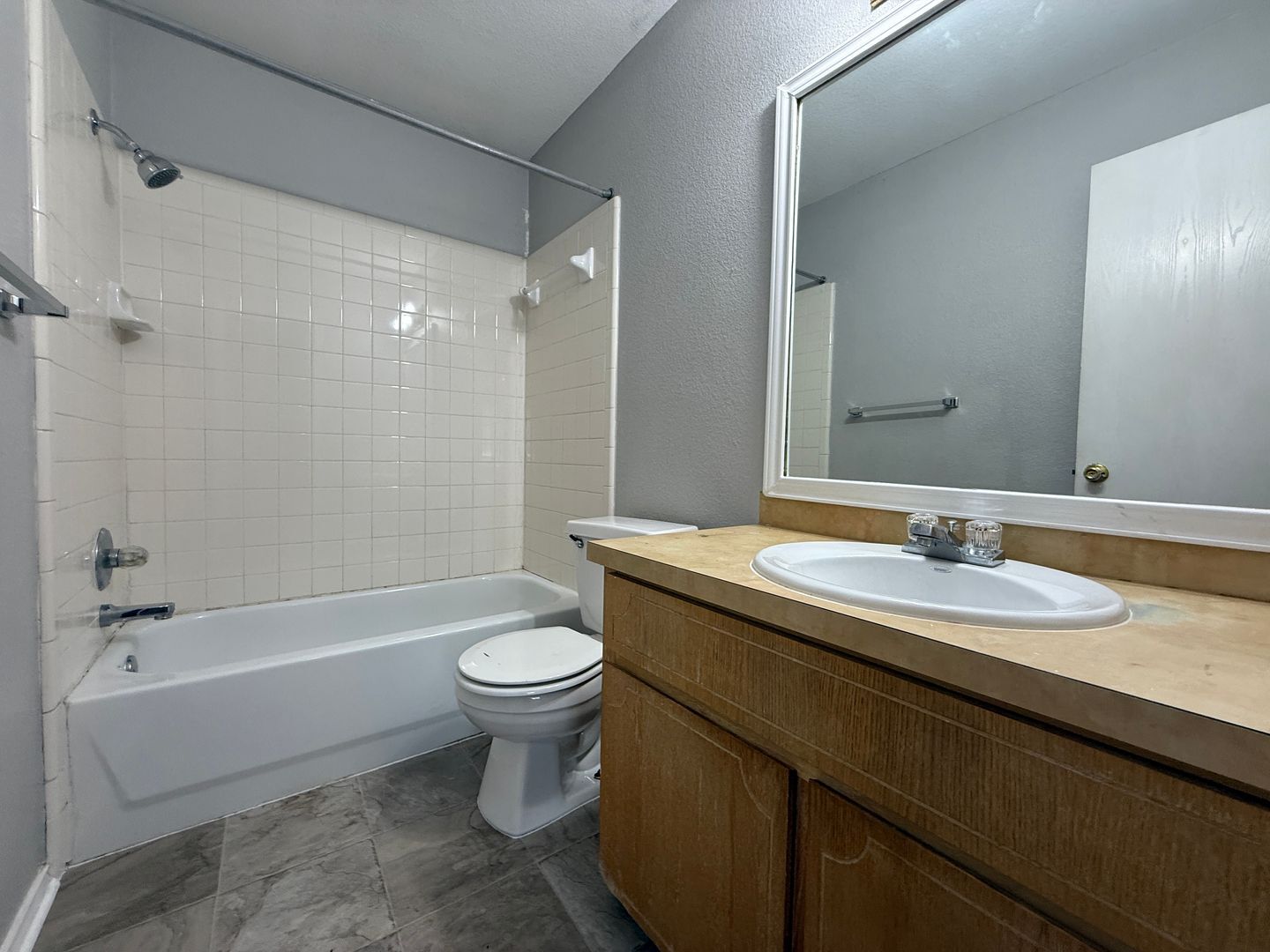 Building Photo - 4001 Doraine Ct