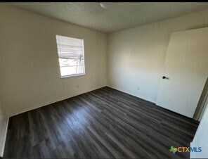 Building Photo - 410 Veterans Ave