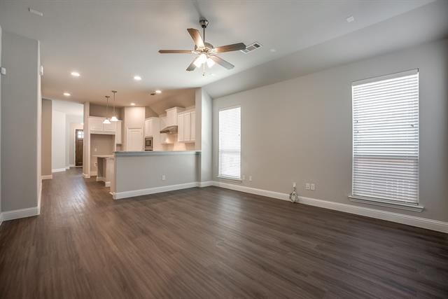 Building Photo - 101 Knight of Realm Blvd