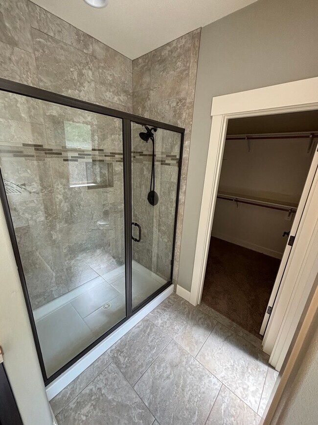 Building Photo - Beautiful Home in the Copper Creek Subdivision of Wilsonville