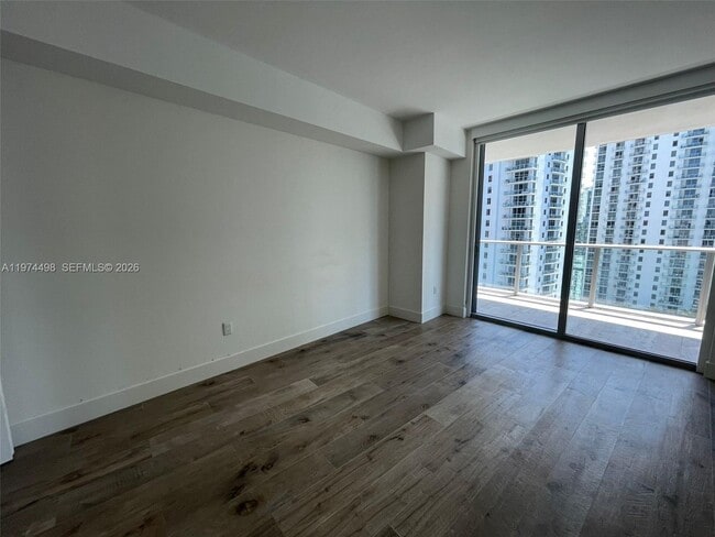 Building Photo - 1100 S Miami Ave