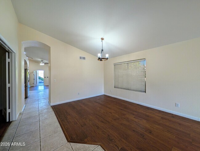 Building Photo - 11134 W Windsor Ave