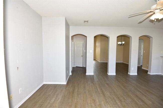 Building Photo - 9907 Up Country Ln