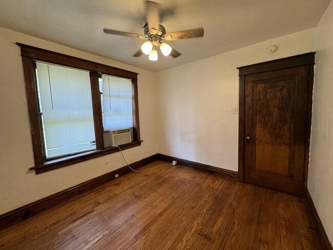 Building Photo - 5741 Floy Ave