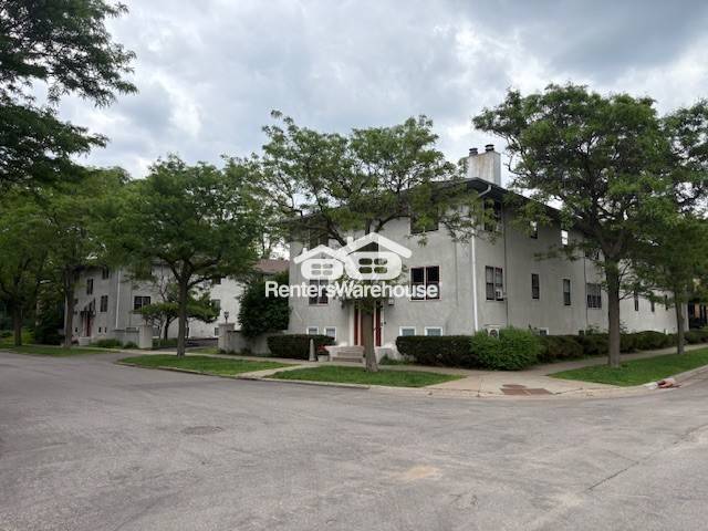 Building Photo - 666 Ashland Ave