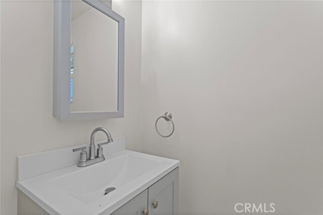 Building Photo - 5741 E 23rd St