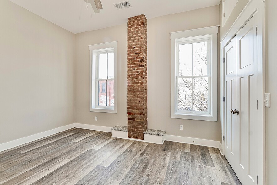 Building Photo - 1600 Bardstown Rd