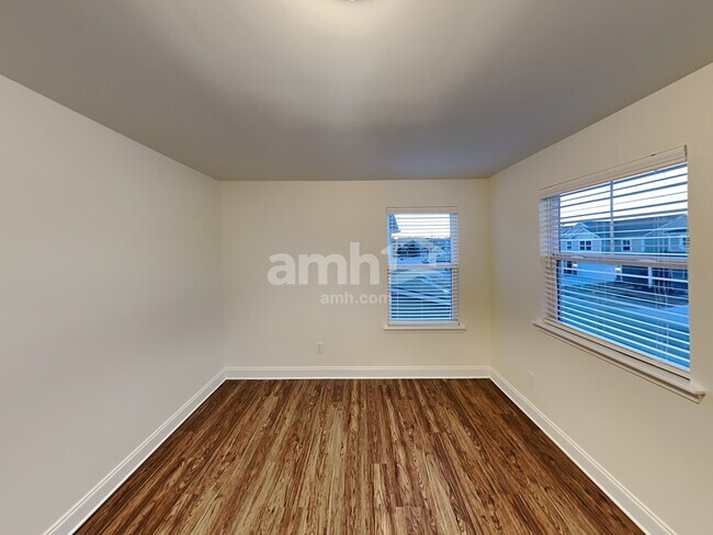Building Photo - 4746 Chutney Dr