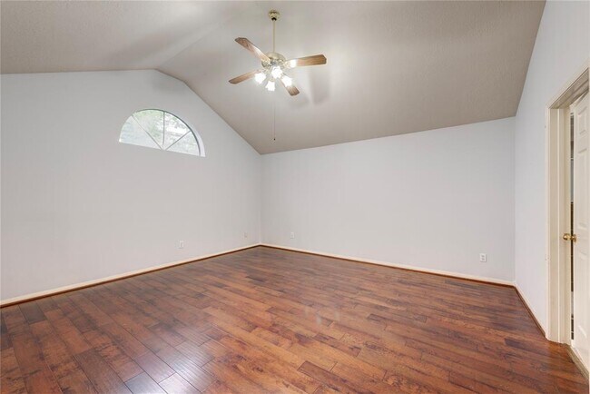 Building Photo - 2306 Millerton Ln