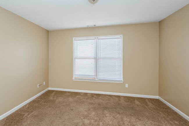 Building Photo - 2056 Milbrey St