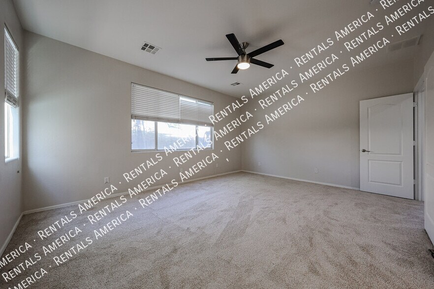 Building Photo - 44388 W Oster Dr