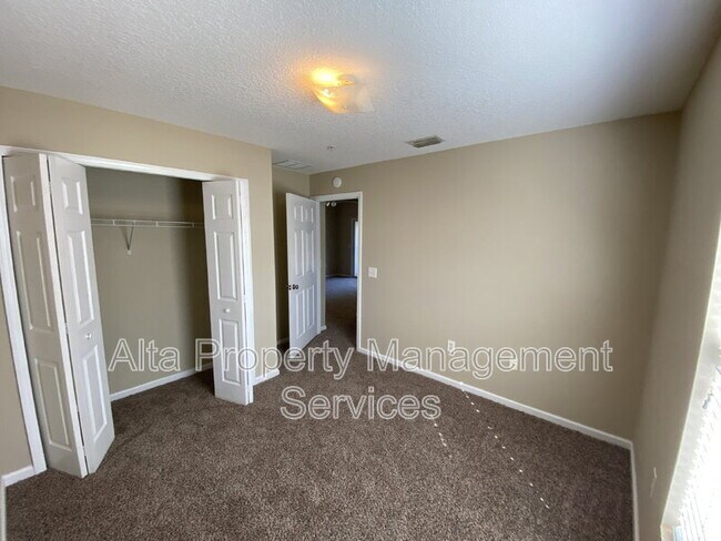 Building Photo - 6100 Maggies Cir