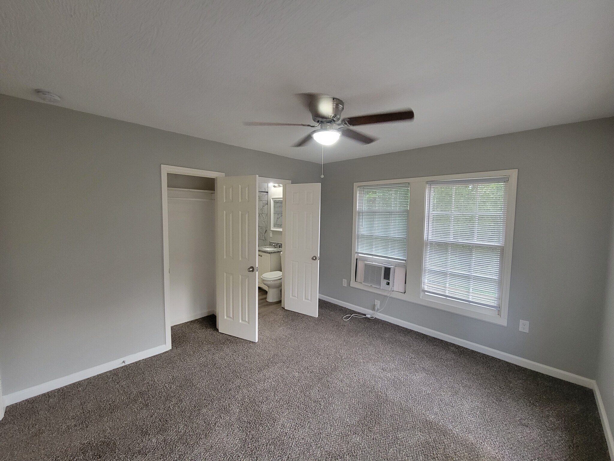 More Bedroom - 320 S Ashbel St