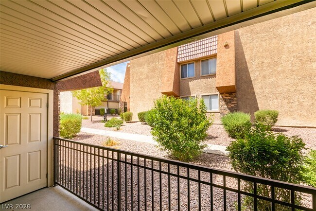 Building Photo - 4450 Sandy River Dr