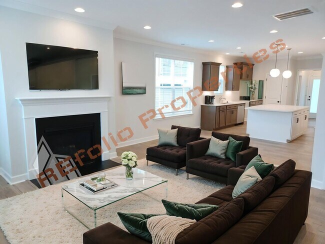 Building Photo - 9104 Kitchin Farms Wy