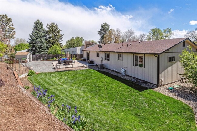 Building Photo - 3306 S Kittredge St