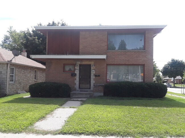 Primary Photo - 6631 W Villard Ave