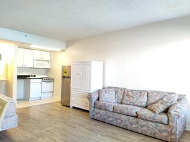 Building Photo - 2506 S Ocean Blvd