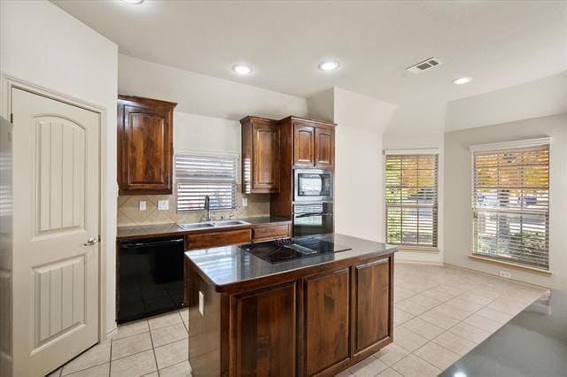 Building Photo - 1613 Country Hills Dr