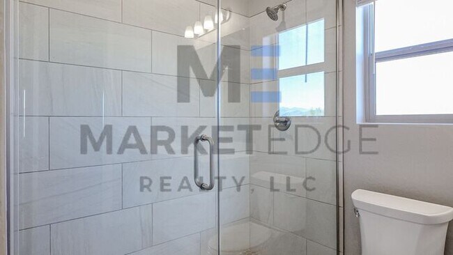 Building Photo - 3Bed/2Bath Home In Scottsdale! JOIN THE WA...