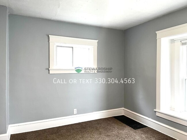 Building Photo - 2291 11th St SW