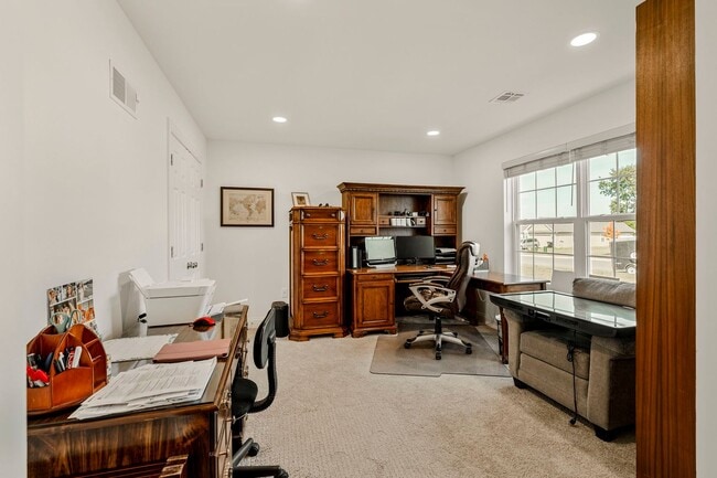 Building Photo - Single Family ranch home