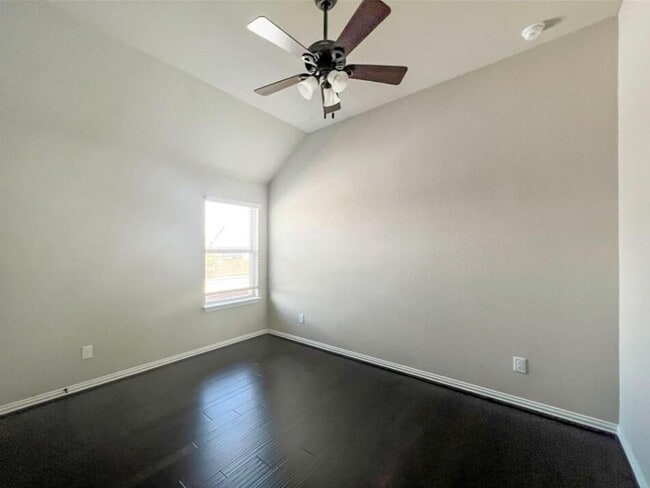 Building Photo - 3018 Diego Dr