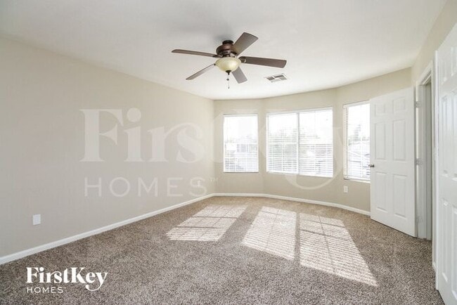 Building Photo - 848 E Morelos St