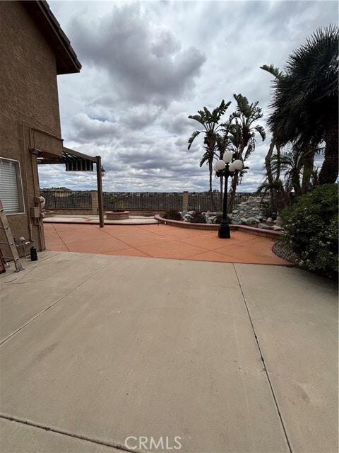 Building Photo - 17092 Whispering Brook Way