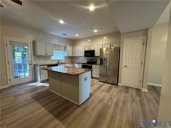 Building Photo - 2411 Valleymeade Pl