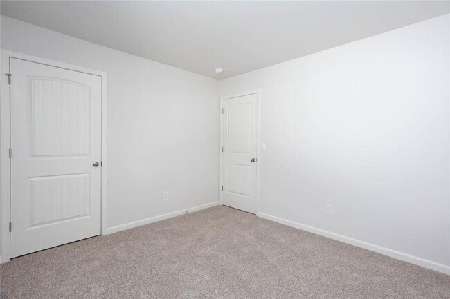 Building Photo - 61 Grv Spgs Ct