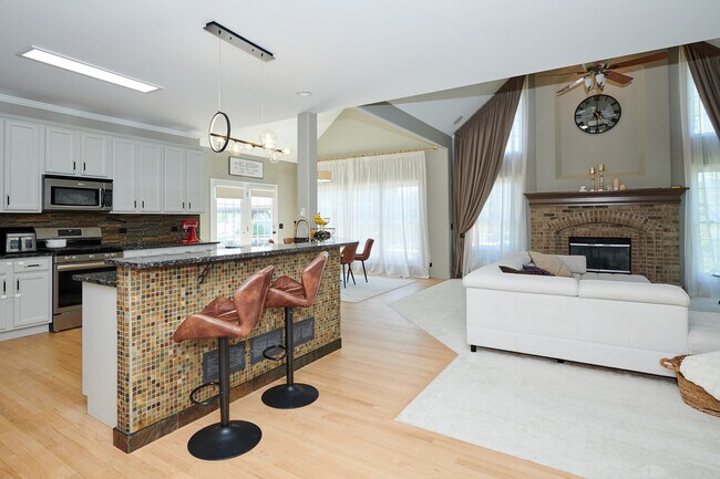 Building Photo - 26300 W Chatham Dr