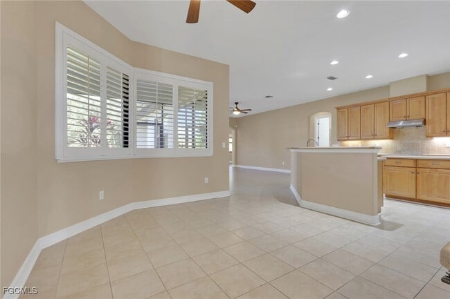 Building Photo - 12500 Fairmont Dr