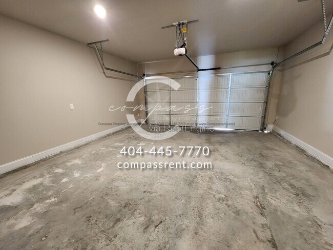 Building Photo - 6406 Olmadison Pl