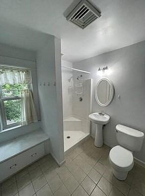 Building Photo - 46 Wachusett St