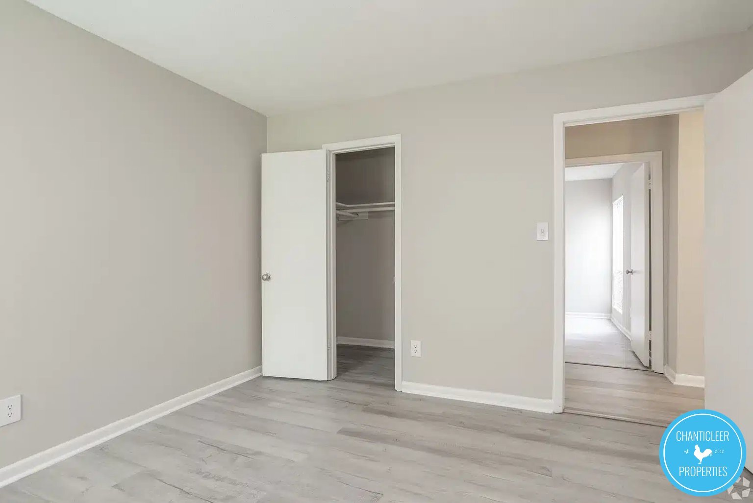 Building Photo - 122 Rectory St