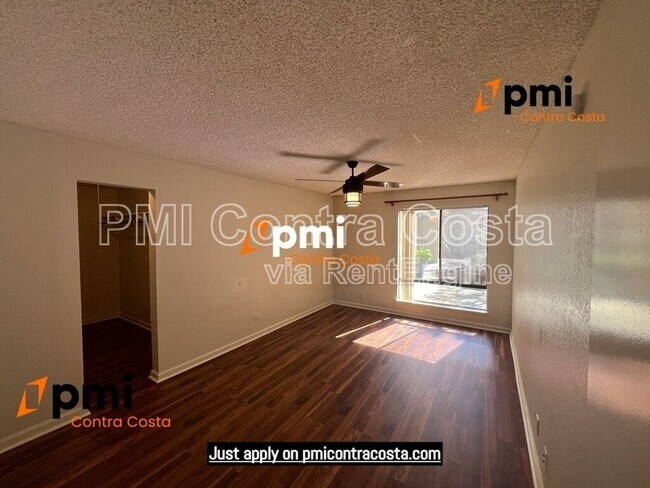 Building Photo - 470 N Civic Dr